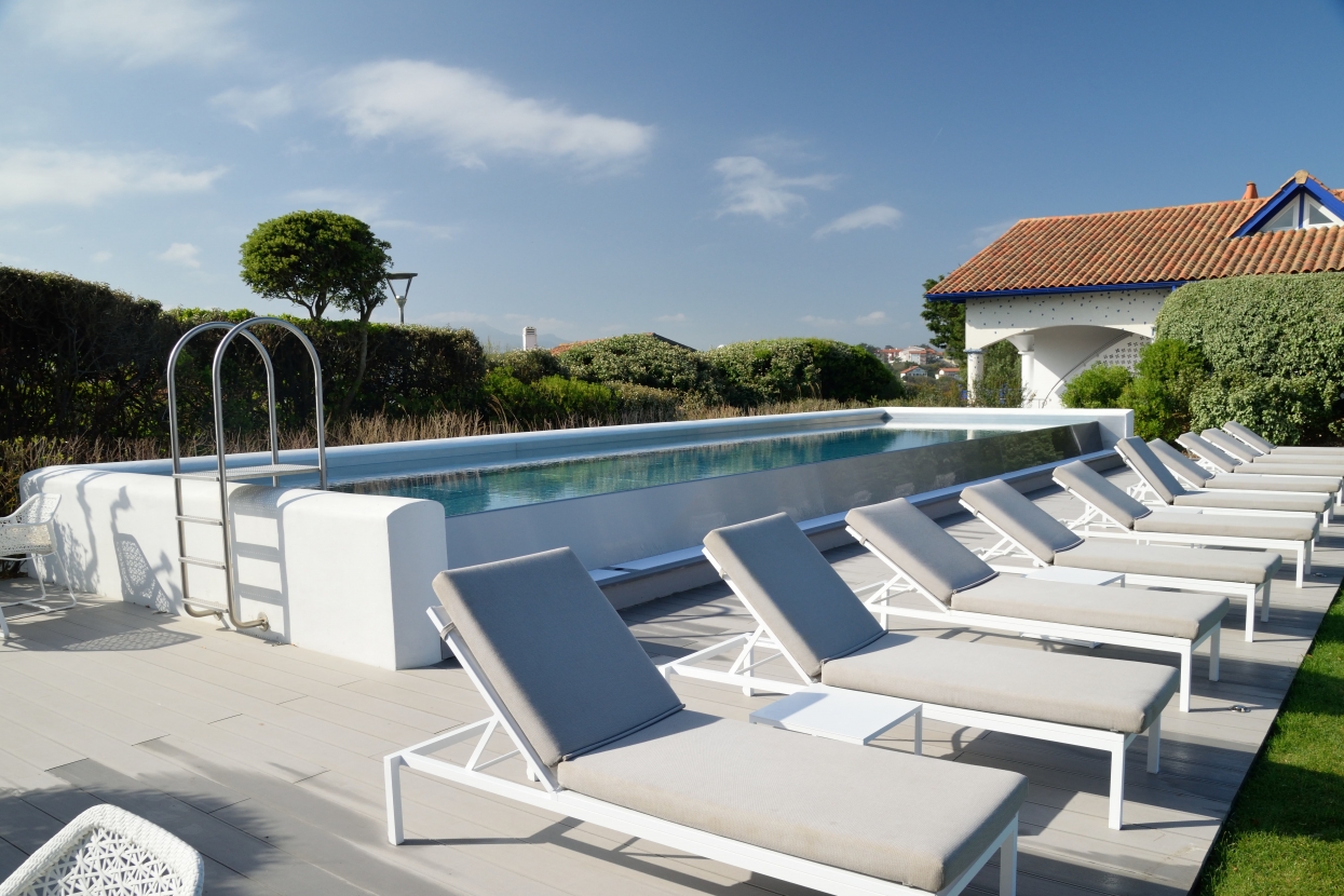 Piscine inox sur mesure - hôtel